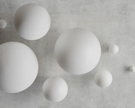 COLOR WHITE