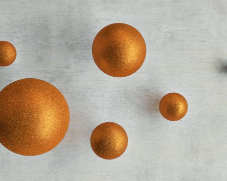 COLOR ORANGE